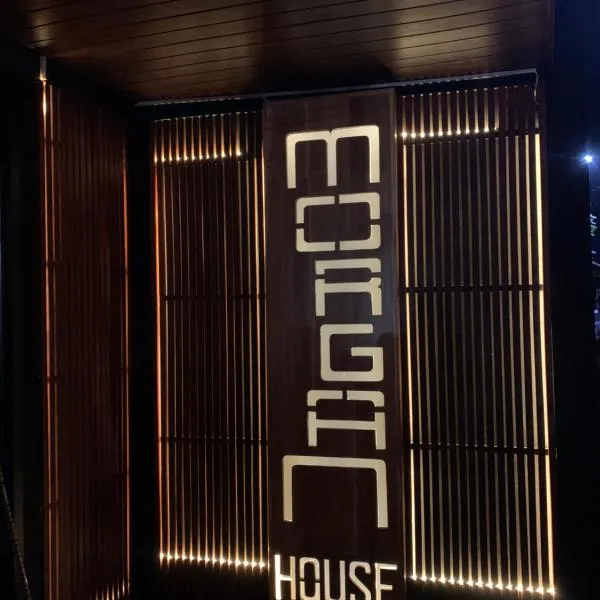 Morgan House, ξενοδοχείο σε Kuta Lombok