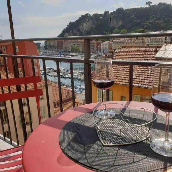 Balcony last floor harbour Nice parking on demand, Hotel in Nizza