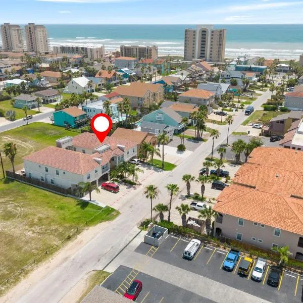 1st Floor 2 Bed 2 Bath Condo w Pool By Beach, hotel in South Padre Island