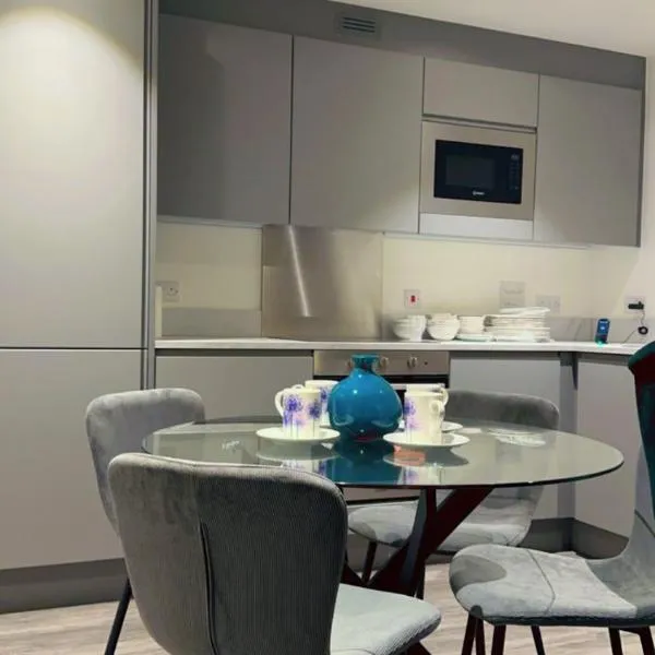 HE Luxury, hotel in Abbey Wood