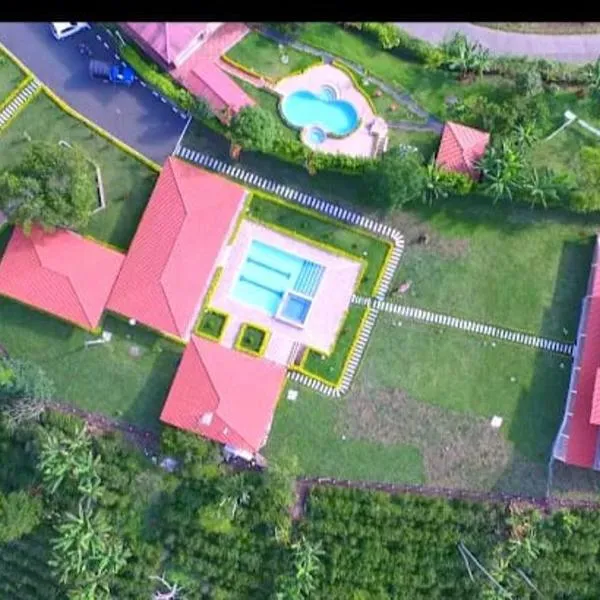 Finca Hotel el Amanecer, hotel in Quimbaya