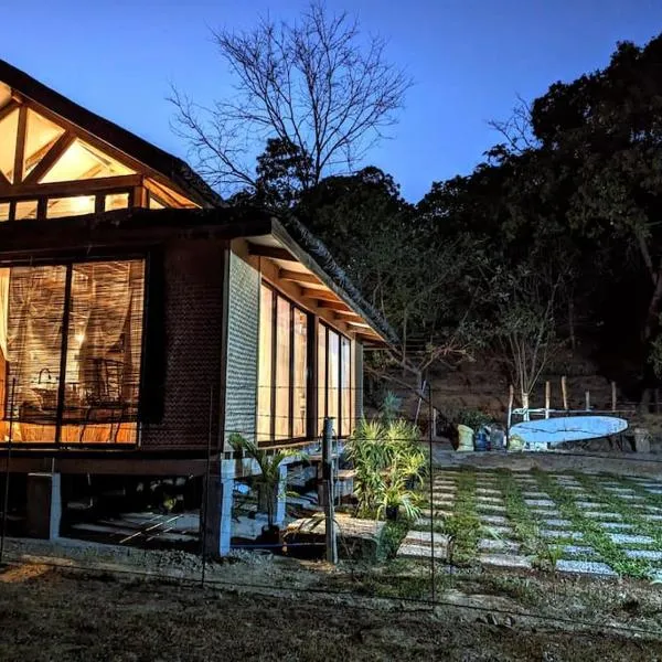 Balai Dulilit Entire Vacation Home with Free All Terrain Vehicle, hotel v destinaci El Nido