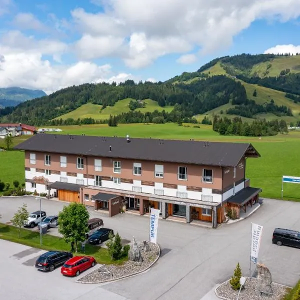 Fairhotel Hochfilzen B&B: Hochfilzen şehrinde bir otel