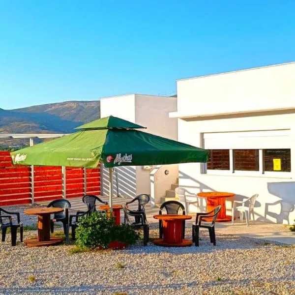 Camping.Karystos Melodia, hotel em Caristo