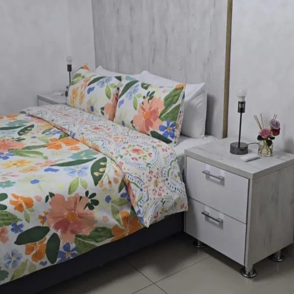 Durban Overport Halaal Accomodation 5S, Hotel in Durban