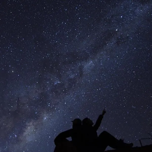 Viento Sur Astro Camping & Cabañas, hotel in Los Hornitos