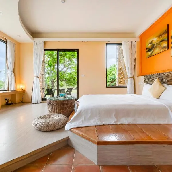 Southern Sun Homestay North, hótel í Kenting
