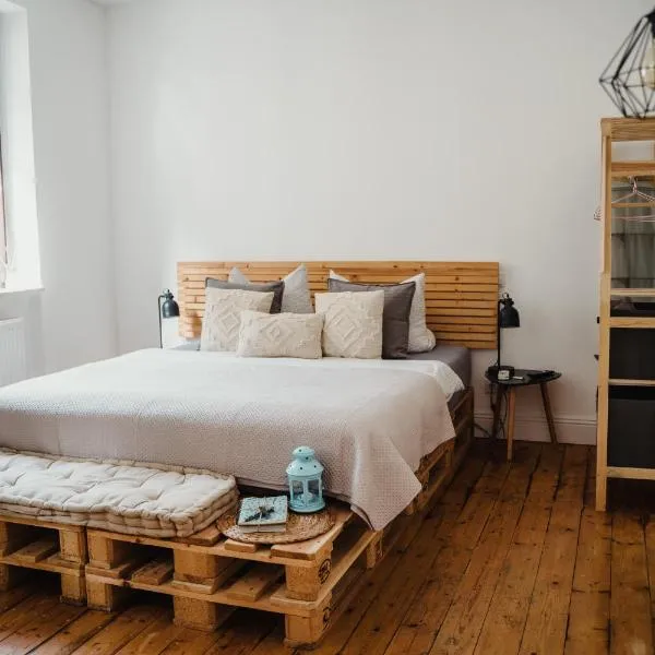 II Gemütliches 1-Zimmer-Apartment & eigenes Bad II – hotel w Koblencji