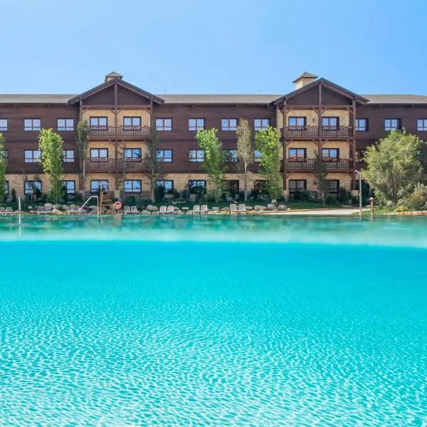 PortAventura Hotel Colorado Creek - Includes unlimited access to PortAventura Park & 1 access to Ferrari Land, hotel in Salou