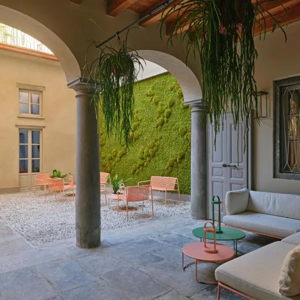 REGO APARTMENTS - Boutique Aparthotel & Serenity Spa with some off-site apartments in the Heart of Bergamo City Center, hotel em Bérgamo