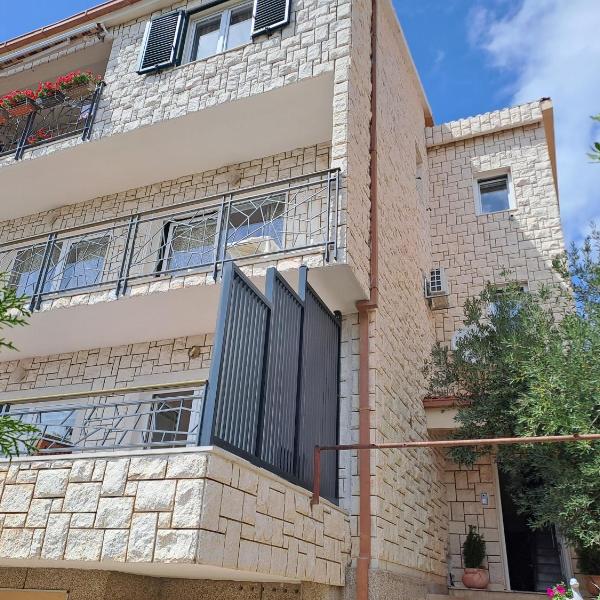 Apartments Toma