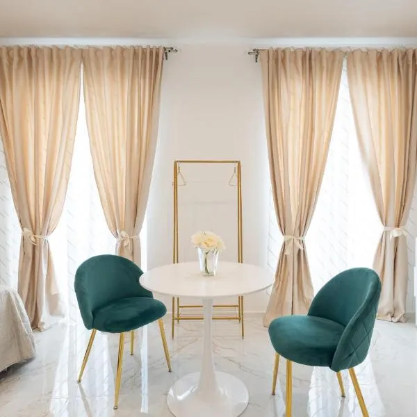 Quattro Perle，位于滨海波利尼亚诺的酒店