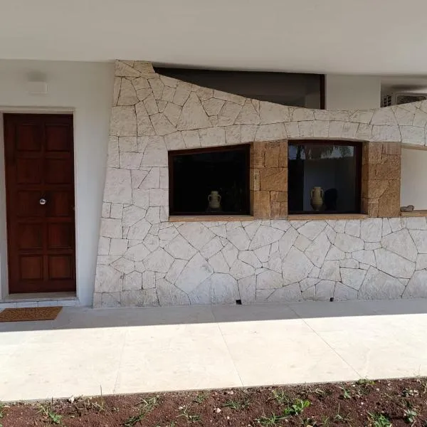 Giloma House, hotel v destinaci Carrozziere