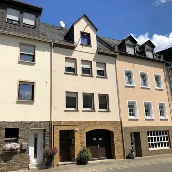Ferienhaus Schwanennest, Hotel in Zell (Mosel)