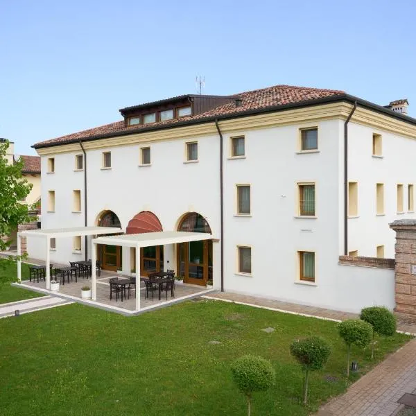 Albergo Antica Corte Marchesini, hotel Campagna Lupiában