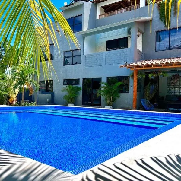 Casa Tsuki Moderna y Elegante en Punta Zicatela, hotel em Brisas de Zicatela