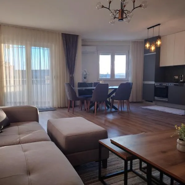 Modern apartments in the center of Gjilan, khách sạn ở Gjilan