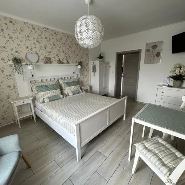 Rudice romantický apartmán, hotel in Nezdenice
