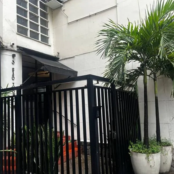 Excelente 3 qtos Ipanema, próximo da praia, Hotel in Rio de Janeiro