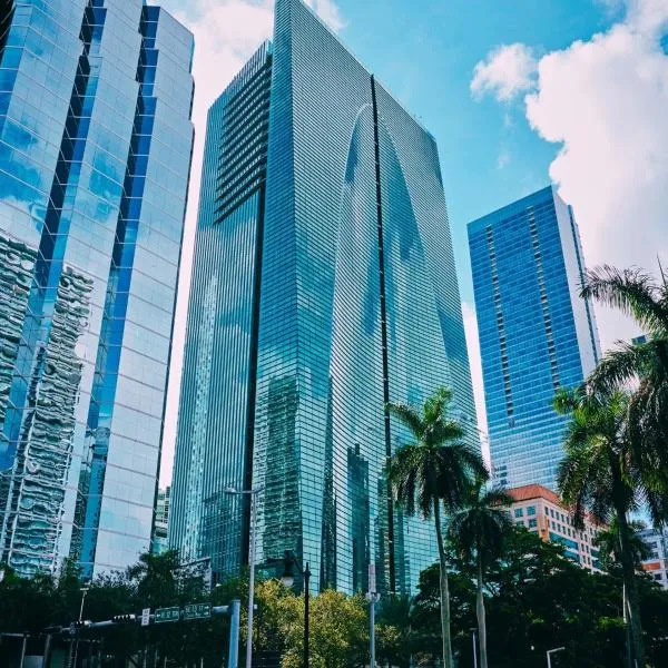 Private Residence At Lux Hotel Free Parking, hotel in Miami