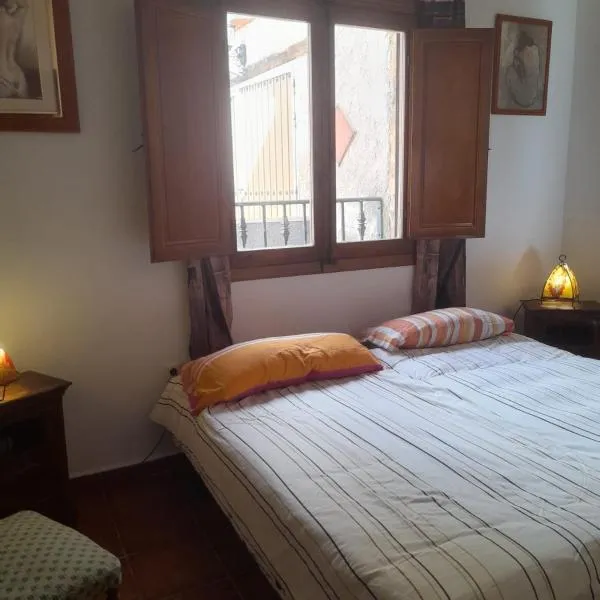 Habitacion en Casa Huelves, hôtel à Huelves