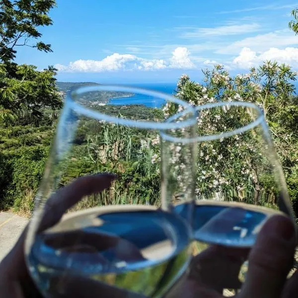 Casa Maddi Casa Vacanze con Vista Mare Vicinissima al Centro Capoliveri Isola d'Elba, hotel v destinaci Capoliveri