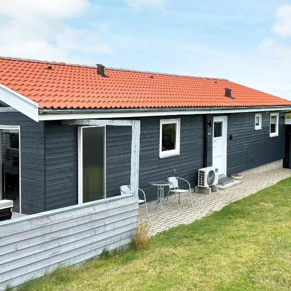 10 person holiday home in Roslev