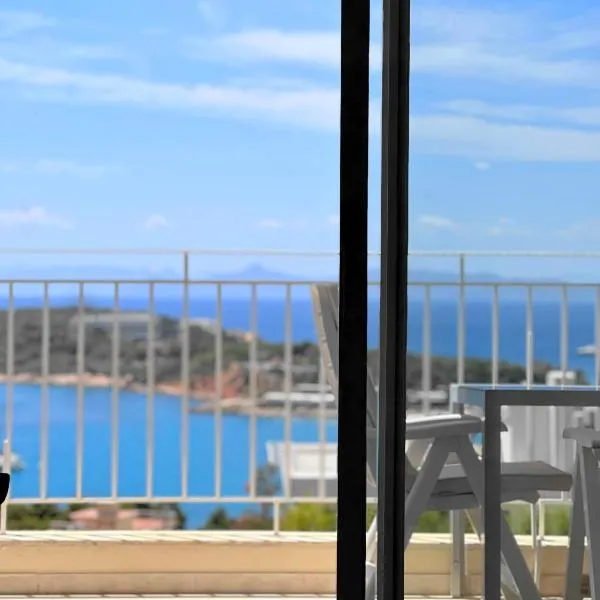 Raise Riviera Panoramic Sea View apartment, hotel in Athens