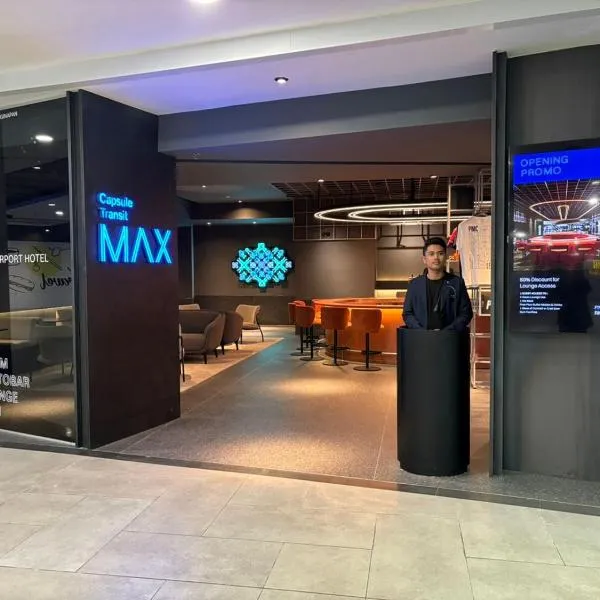 CapsuleTransit MAX - Airport Hotel - Landside, Public Area - Gateway KLIA T2, Lvl 2M, hôtel à Sepang