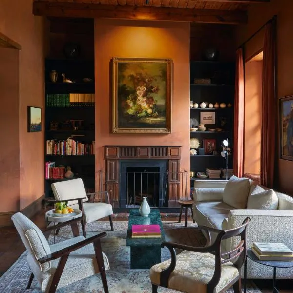 Jonkmanshof - 30 Bath, hotel i Montagu