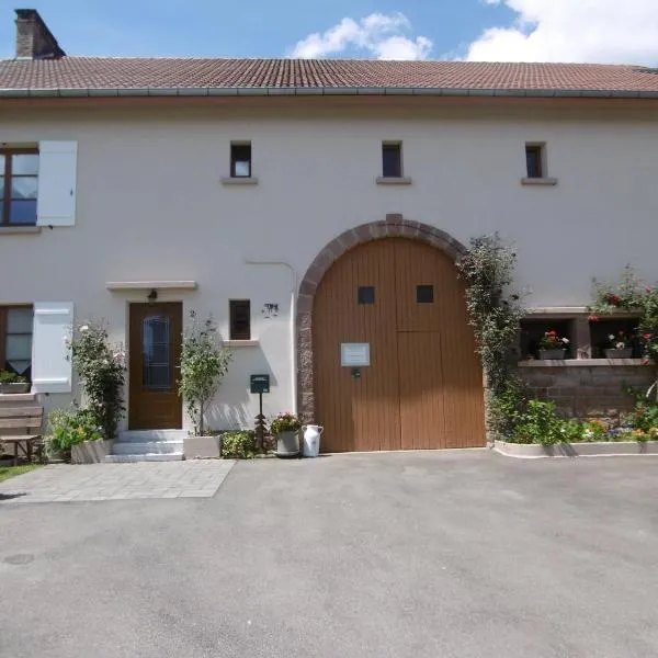 Chez Catherine et Roger, hotel v destinaci Brouvelieures