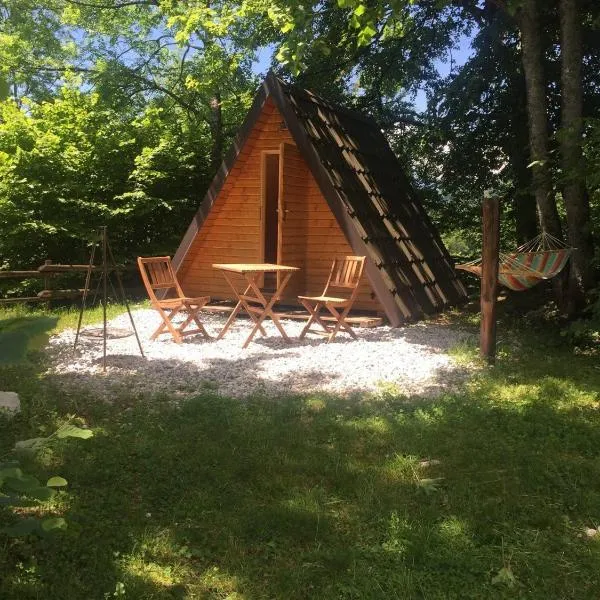Glamping Krn,位于科巴里德的酒店