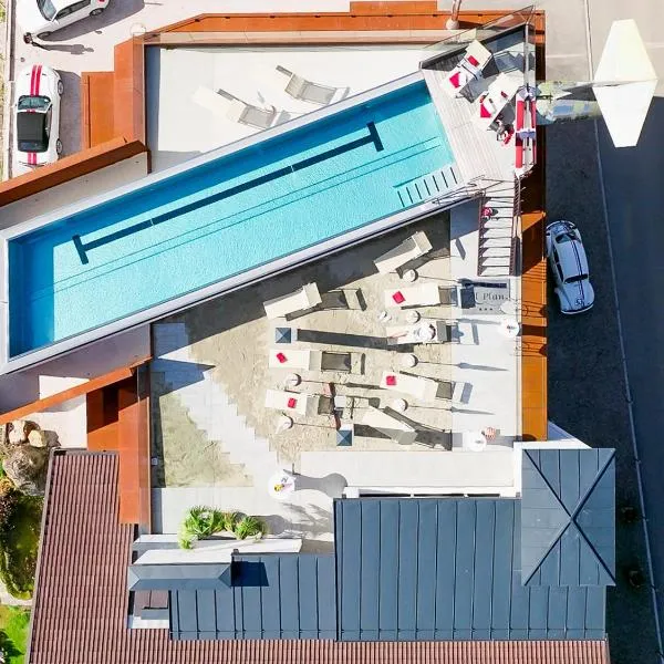 Al Plan, A mountain moving hotel, hotel in San Vigilio Di Marebbe