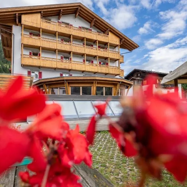Hotel Crepei, hotell sihtkohas Pozza di Fassa