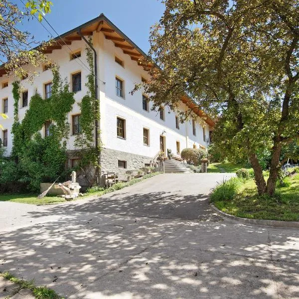 Ferienhof Schütz, hôtel à Eschlkam