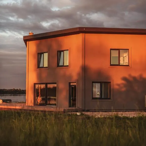 Viesu māja Daugava, hotel v destinaci Salaspils