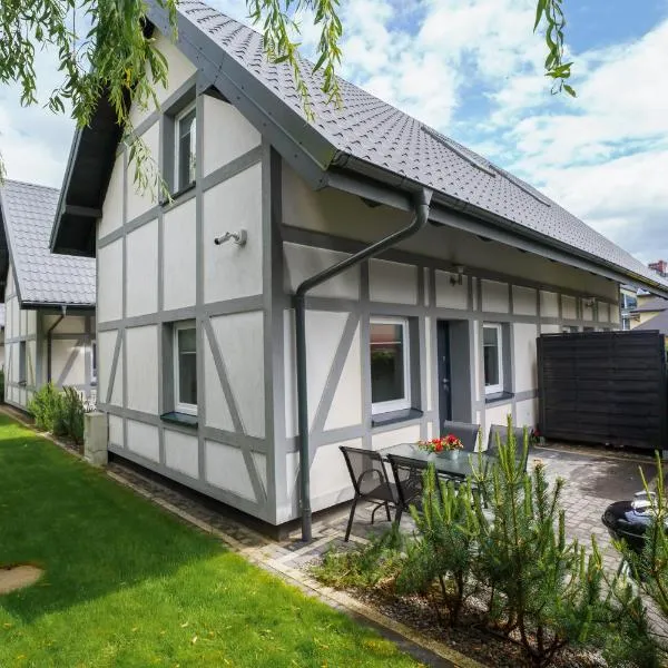 Domy Apartamentowe - Na Makowej，位于加茨比亚格拉的酒店