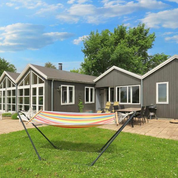 6 person holiday home in Nysted