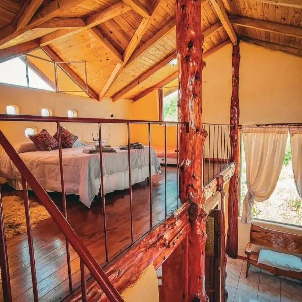 Cabañas LuCes del Pirque、エル・オヨのホテル