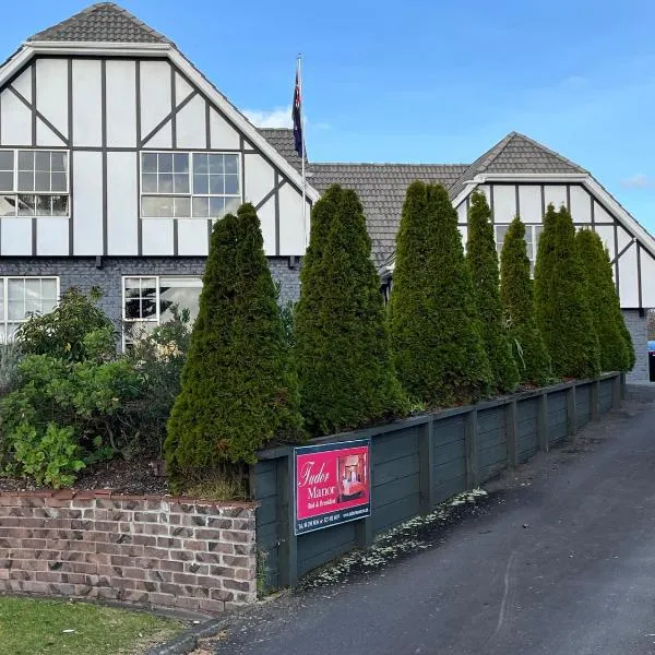 Tudor Manor Bed & Breakfast, hotel in Paraparaumu Beach