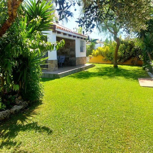 Chalet la Huerta 2 amplios jardines barbacoa y WiFi