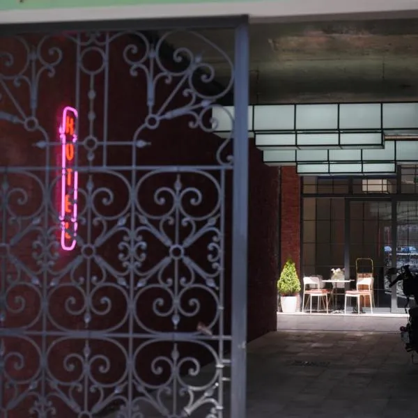 Station 22 Hotel, hotell Bathumis