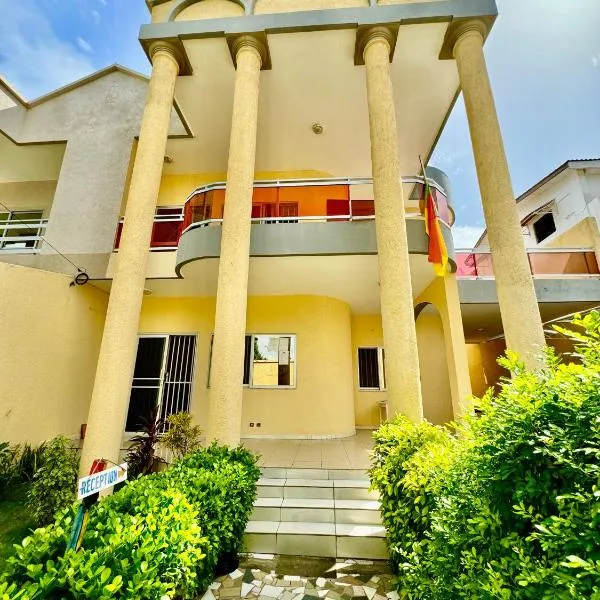 Guesthouse Cocotiers Cotonou, hotel in Cotonou