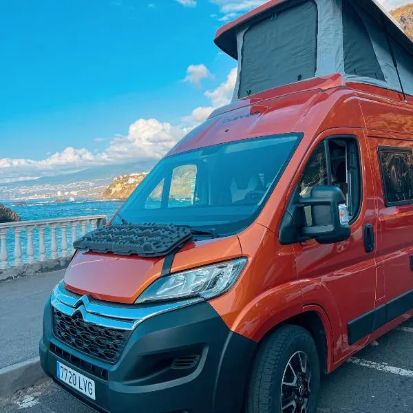 Furgoneta Camper Canarias, hotel in Puerto de la Cruz