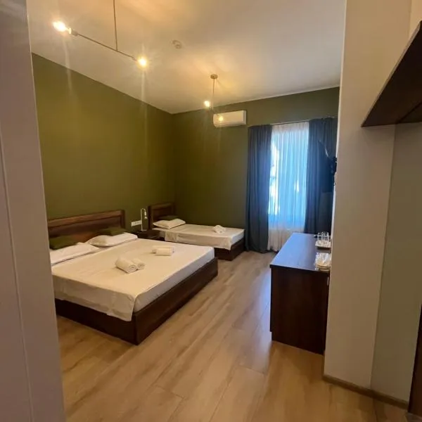 Apartment Tabernei, ξενοδοχείο στην Τιφλίδα