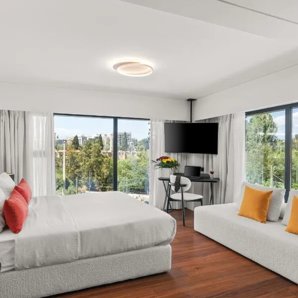 The Athenaeum Luxury Hotel, hotel in Athens