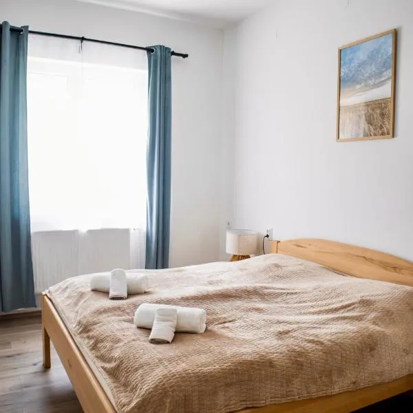 Ízisz Apartman、Mátraterenyeのホテル