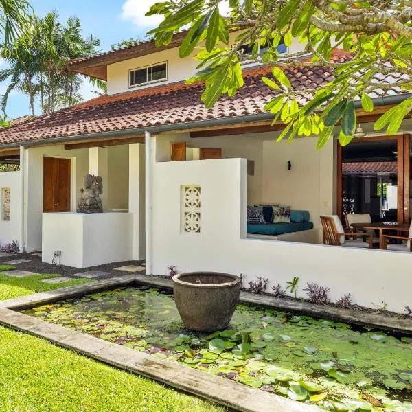 Surya Beachfront Villa, hotel en Port Douglas