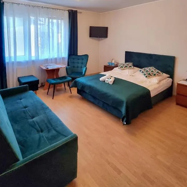 Pokoje Arka、ミエンジボジェのホテル