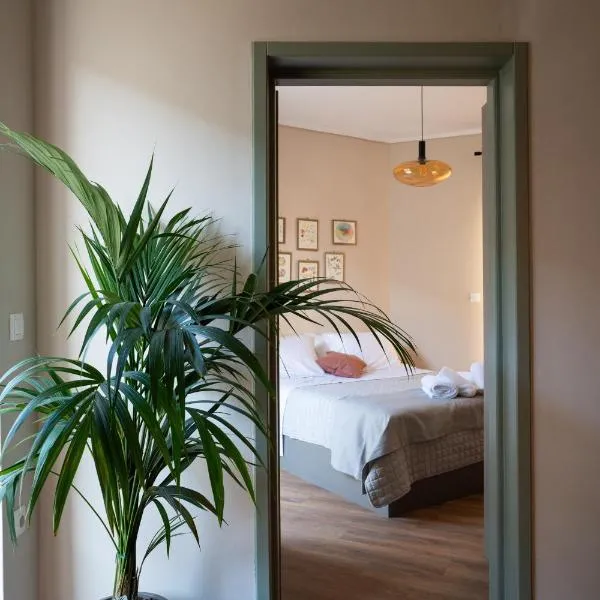 NYX Guesthouse, hotel in Tripolis